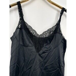 Vintage Aristocraft by Vassarette  Black Full Slip Size 36 Nylon USA lace  USA‎